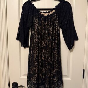 Umgee Black and Cream Lace Trim Top